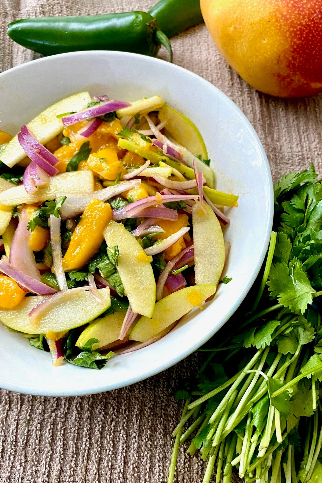 SPICY MANGO SALAD