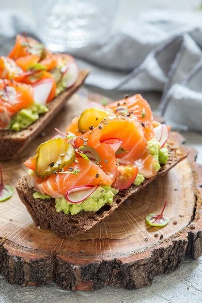 Spicy Salmon Crostini with Avocado